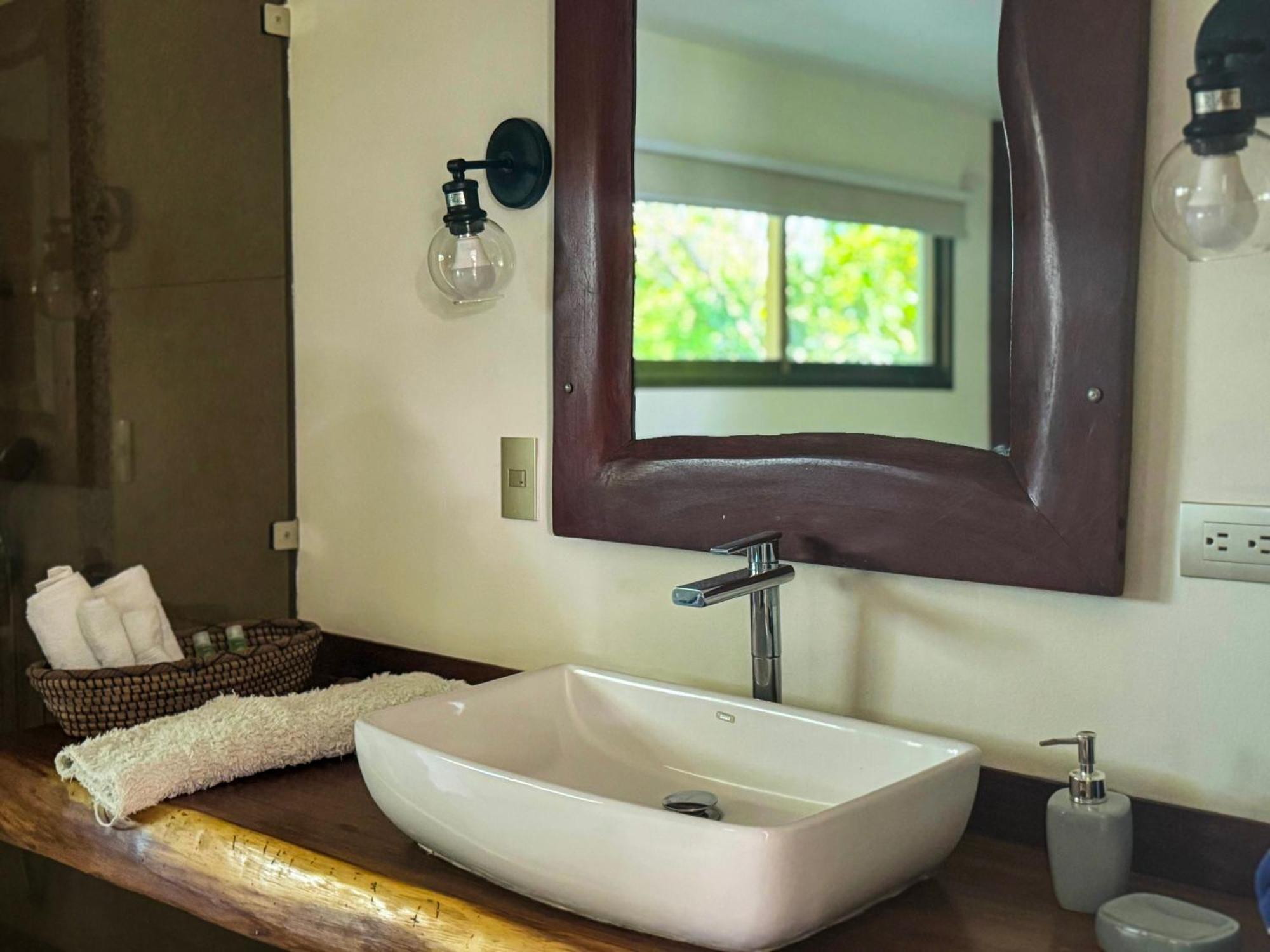 Cocobolo Beach Boutique Hotel San Juanillo エクステリア 写真